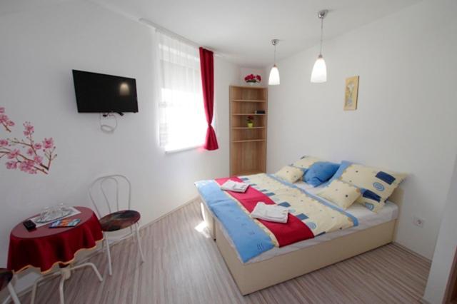 Feher Hajo Panzio Es Vendeglo Gyor Ngoại thất bức ảnh